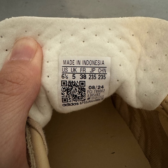 Adidas Beige Suede Sneakers with White Stripes - Picture 4 of 4